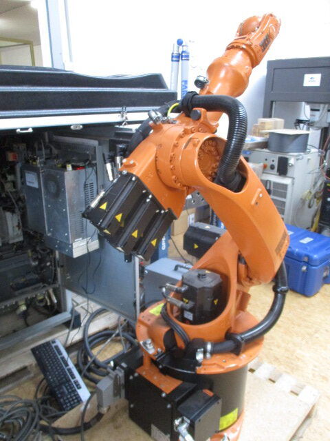 промышленный робот KUKA  KR6-2 KRC2ed05 Profibus