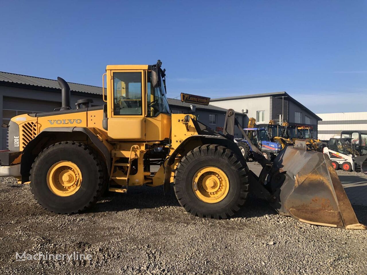 фронтальный погрузчик Volvo L120E